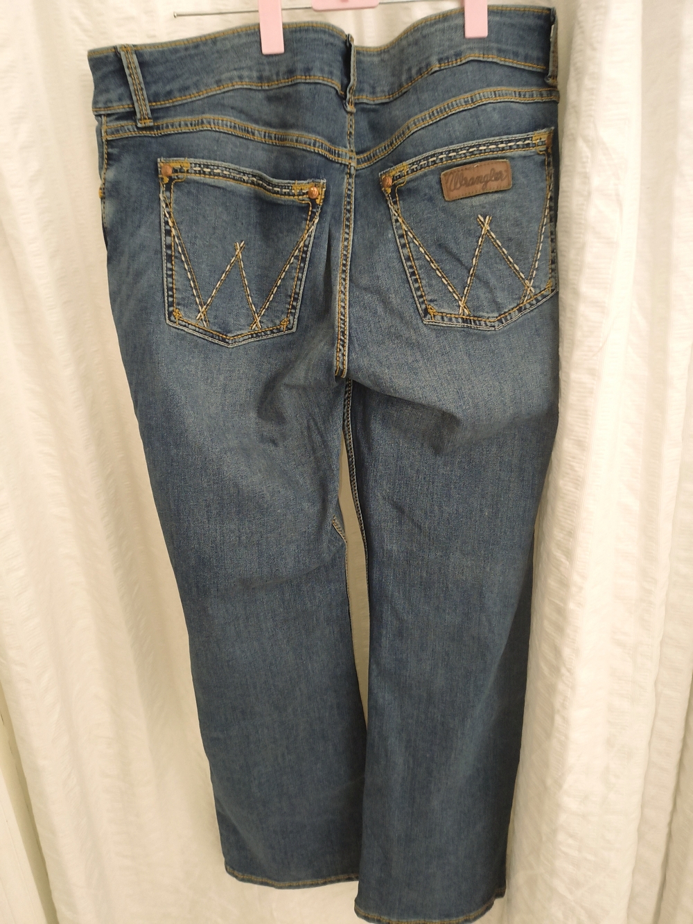 Wrangler Women's Blue Straight-Leg Jeans